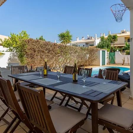 Sunny 2bdr House W/ Private Pool By Lovelystay 알부페이라