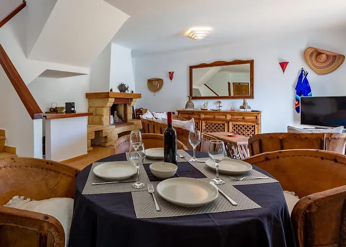 Sunny 2bdr House W/ Private Pool By Lovelystay * 알부페이라