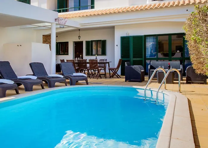 Sunny 2bdr House W/ Private Pool By Lovelystay 아파트 *