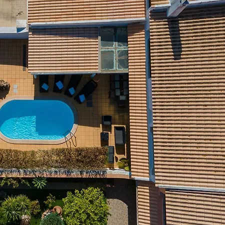 Sunny 2bdr House W/ Private Pool By Lovelystay *